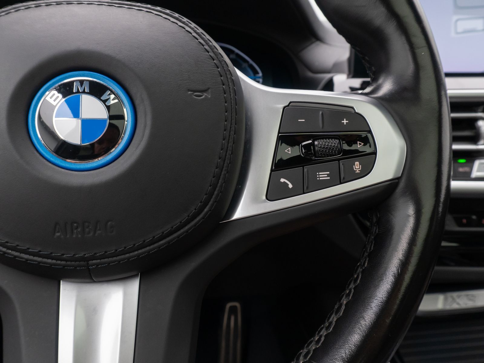 Fahrzeugabbildung BMW iX3 Impressive M Sport Panorama 360° HUD DAB H/K