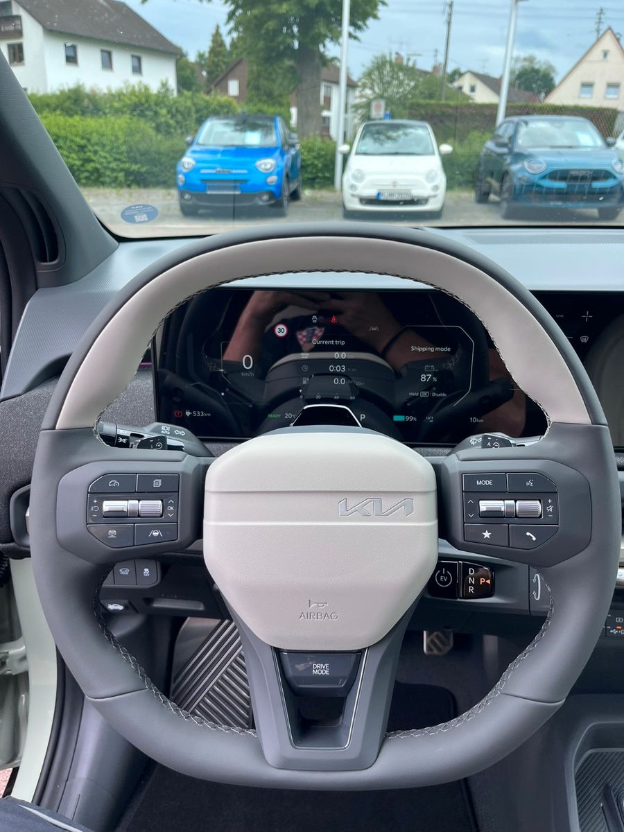 Fahrzeugabbildung Kia EV3 81 kWh 150 kW GT-line Frontantrieb