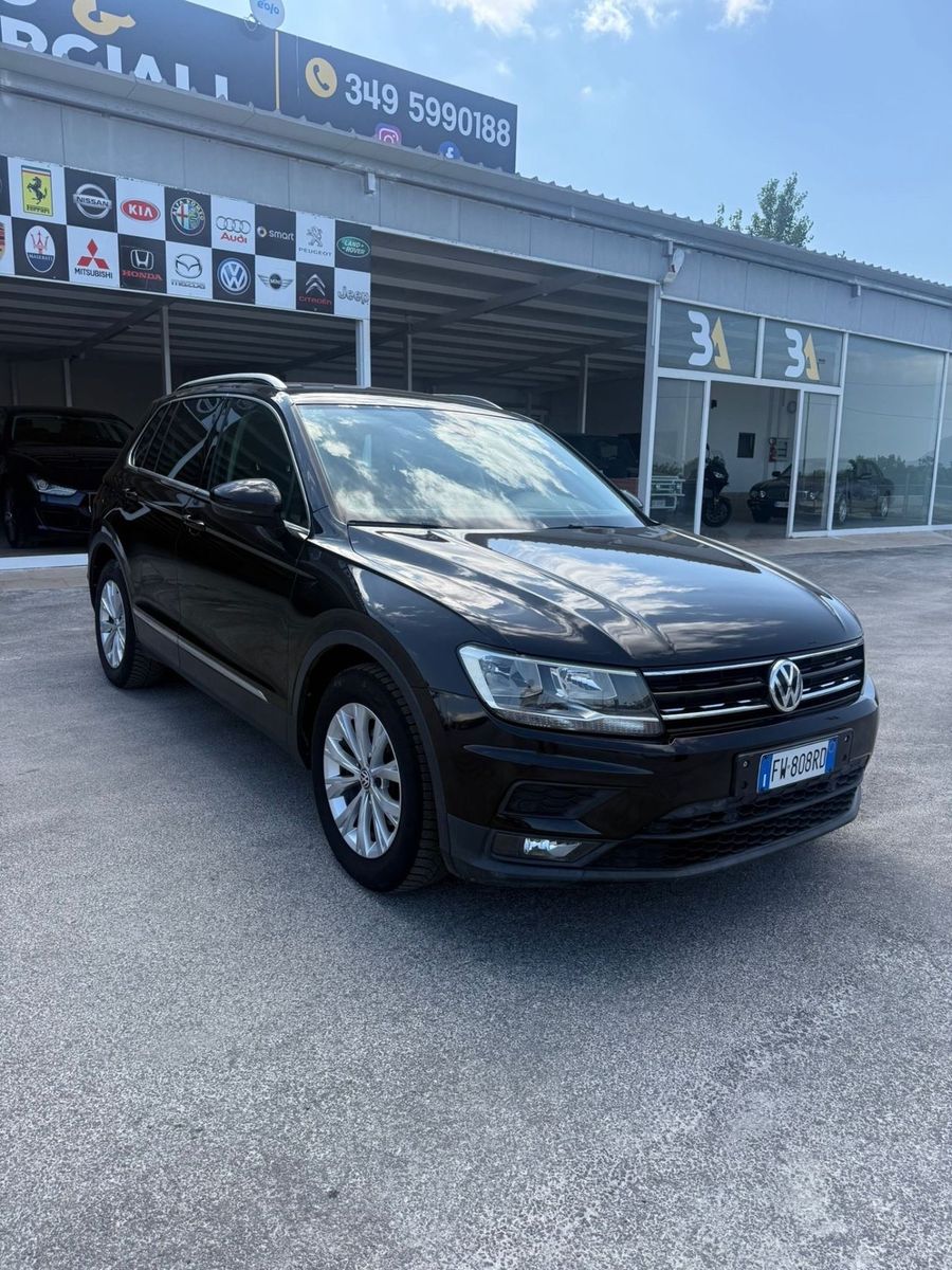 Volkswagen Tiguan 2.0 TDI SCR Business BlueMotio imagem 2