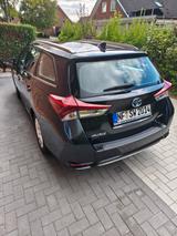 Toyota Auris Touring Sports Touring Sports Hybrid 1... - Toyota: Sport