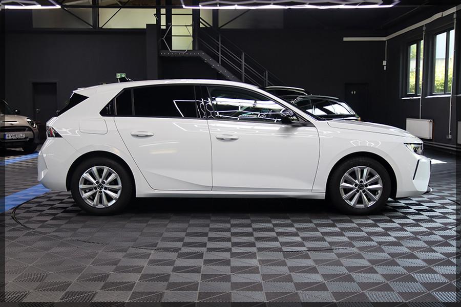 Opel Astra L Elegance NAVI / PDC / CAM