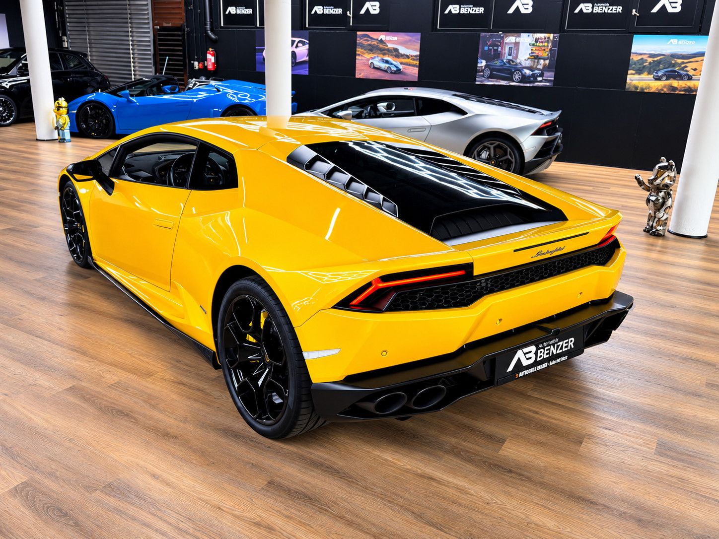 Fahrzeugabbildung Lamborghini Huracan Huracán /LIFT/KAMERA/CARBON/SCHALENSITZ/