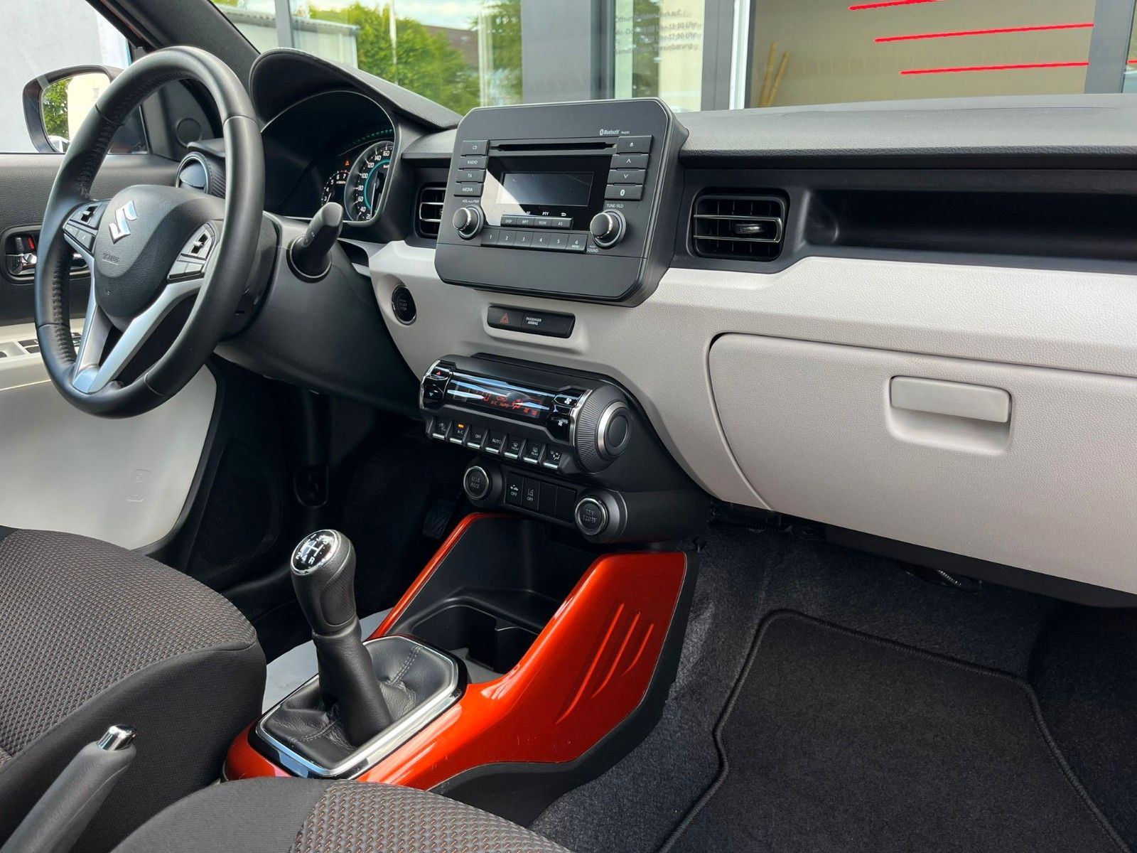 Fahrzeugabbildung Suzuki Ignis Intro Edition*8xbereift*