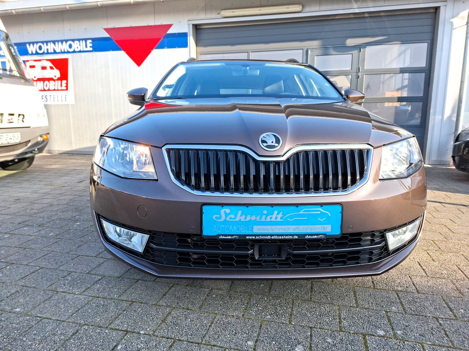 Skoda Octavia Combi Style 4x4 /PDC/SHZ