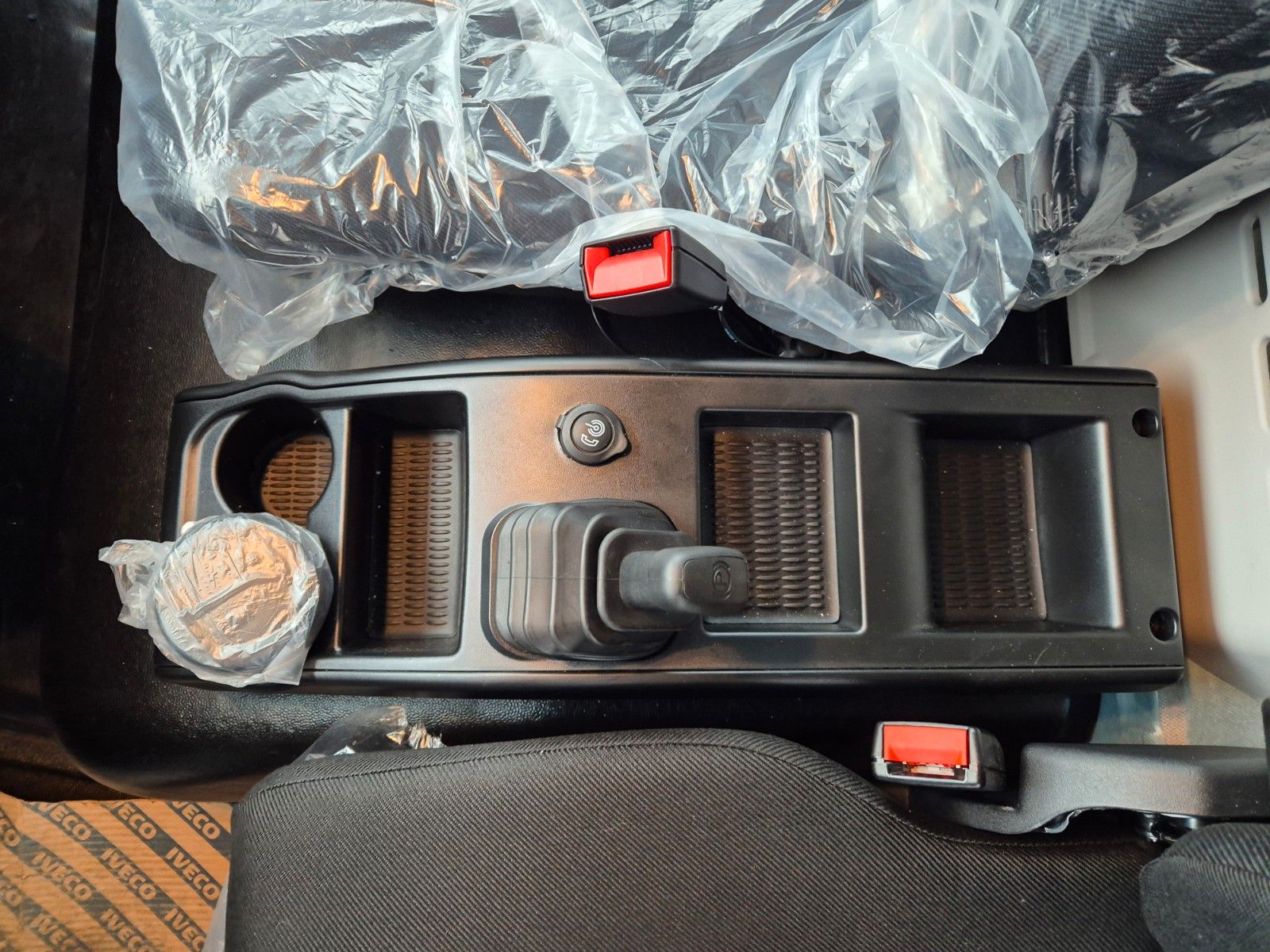 Fahrzeugabbildung Iveco Eurocargo ML75E21/P LBW 3 Sitze Klima