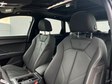 Fahrzeugabbildung Audi Q3 40 TFSI Quattro S-tronic S-line Pano Virtual