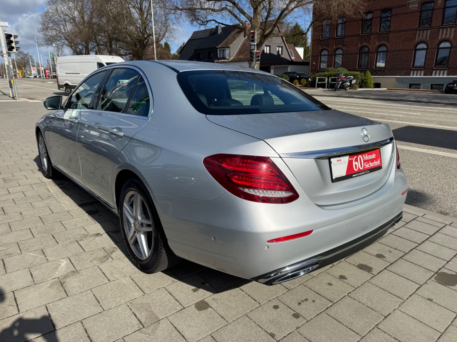 Limousine E 220d*78tkm*Kamera*SitzHZ*Spurh.ass.*