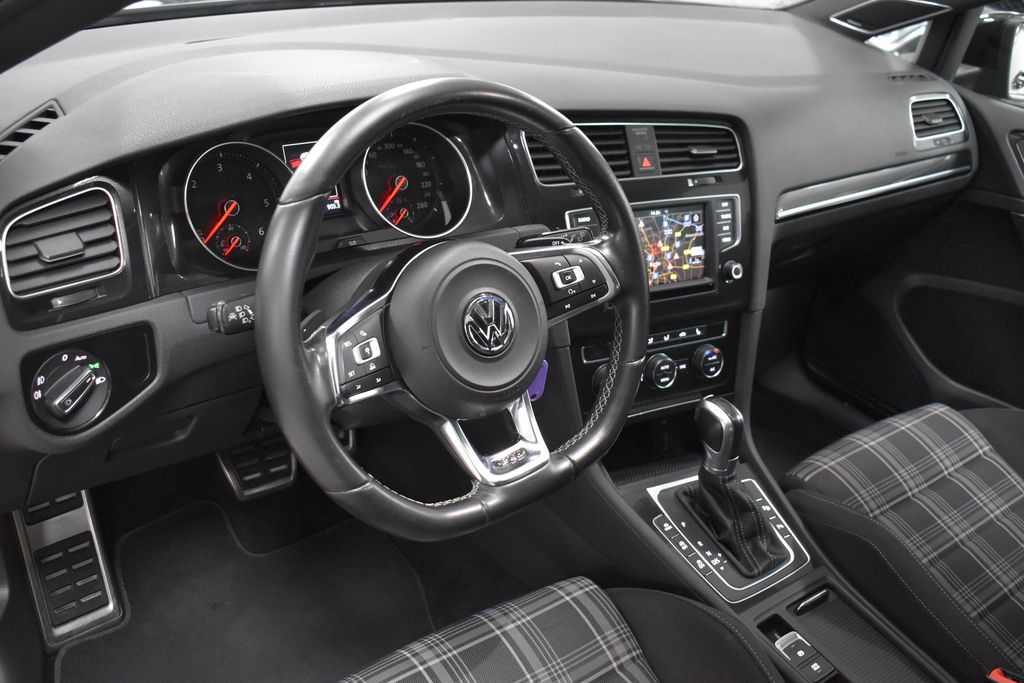 Volkswagen Golf VII GTD PANO ACC DCC TOTW KAMERA DYNAUDIO