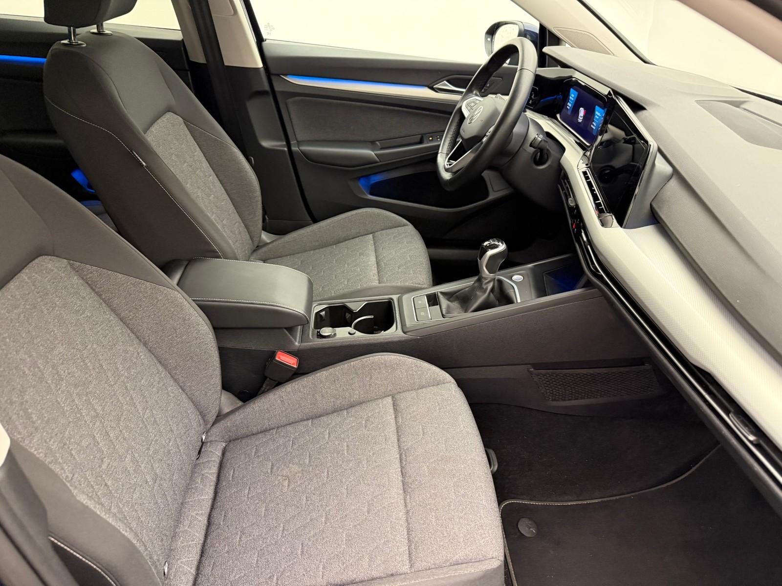 Volkswagen Golf 8 2.0 TDI Life IQ.Drive NaviKamera AHK