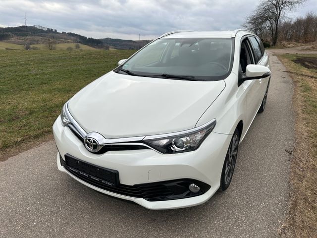 Toyota Auris Touring Sports Edition-S