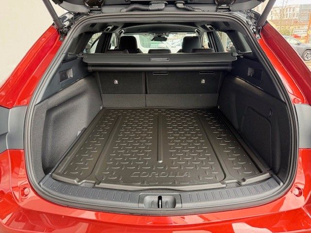 Fahrzeugabbildung Toyota Corolla Touring Sports 2.0l Hybrid 178PS GR!