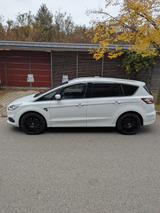 Ford S-Max 2,0 EcoBoost 176kW Titanium Automatik ... - Ford S-Max Gebrauchtwagen in München