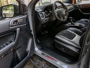 Ford Ranger Raptor Doppelkabine 4x4 Leder Navi Kamera