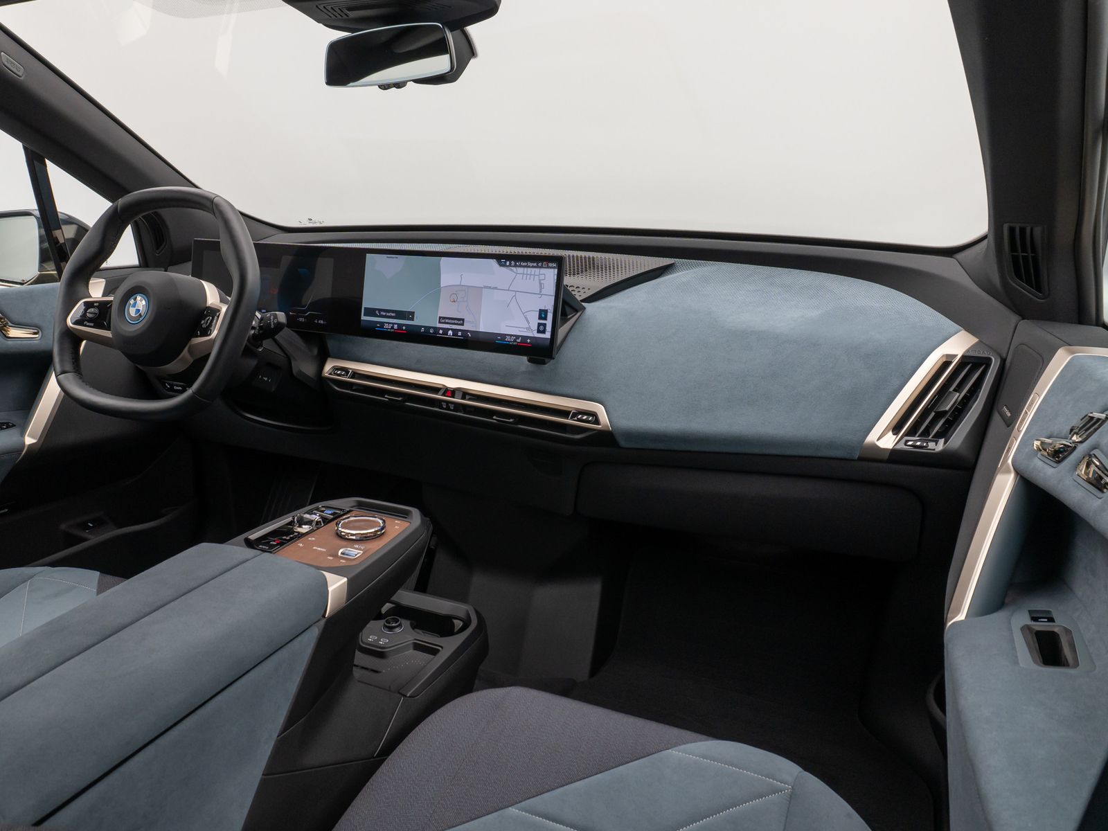 Fahrzeugabbildung BMW iX xD50 Panorama 360°Laser DAB H/K AHK Sport 22"