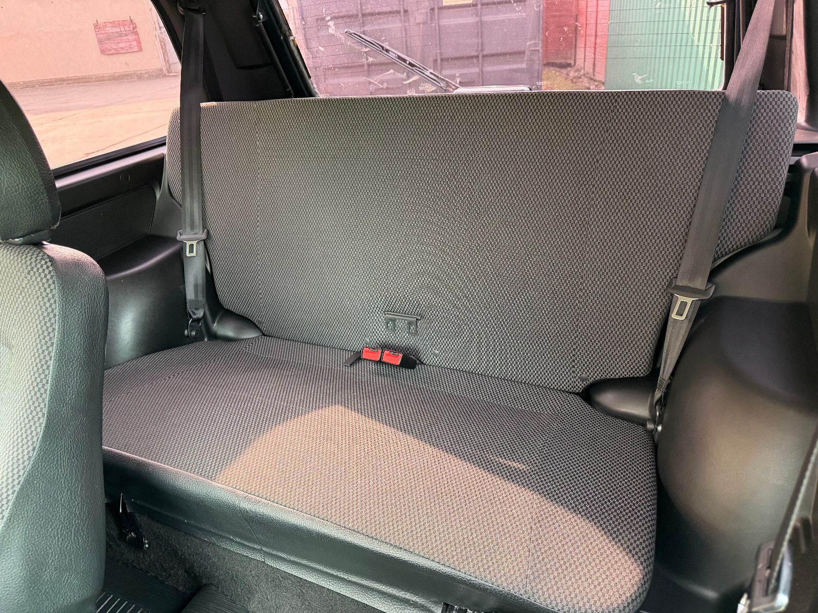 Fahrzeugabbildung Lada TAIGA-NIVA / AHK / ZV /  RADIO / SOFORT