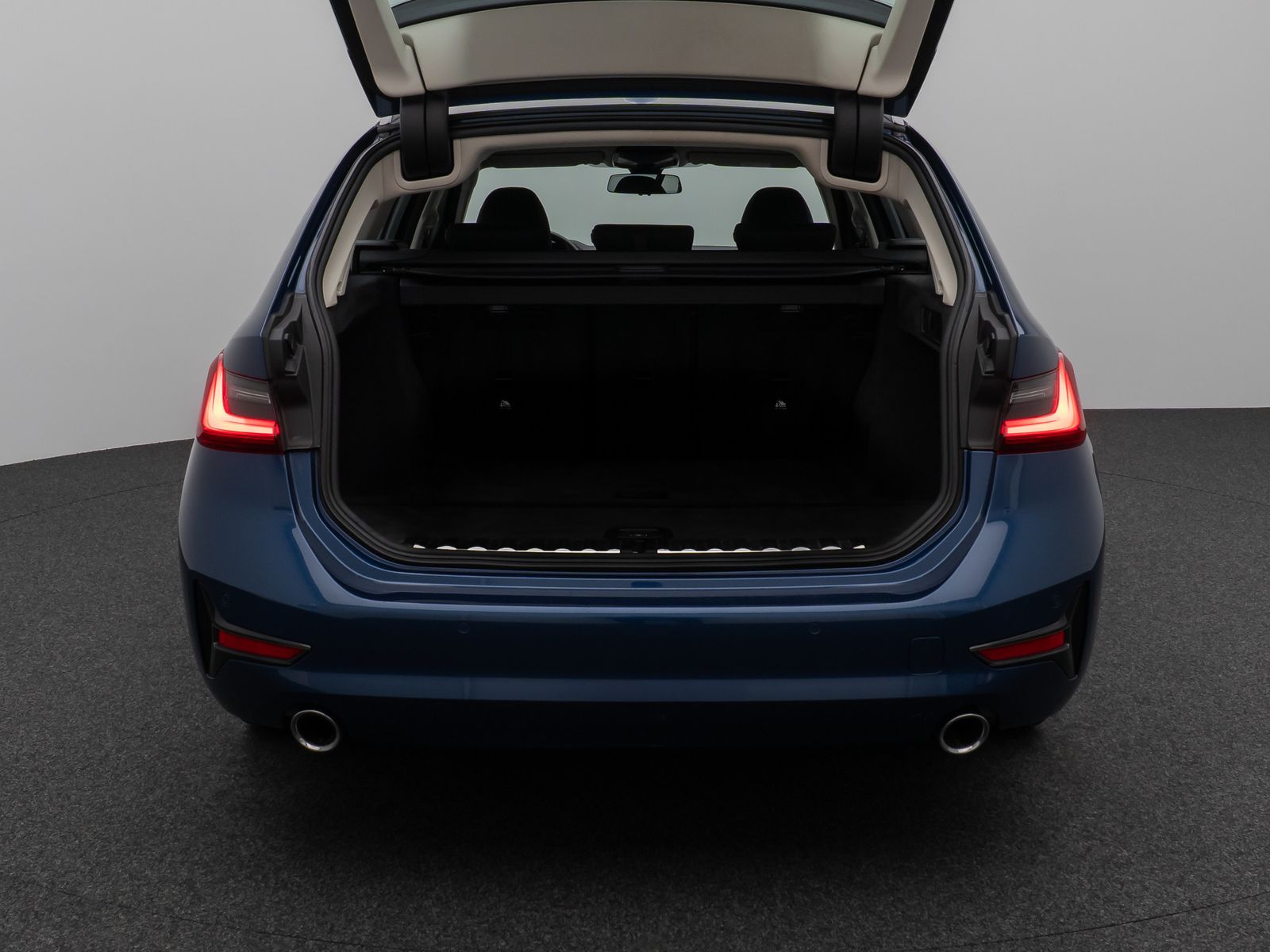 Fahrzeugabbildung BMW 320d xD DAB PDC CockPitPrGeschwindigkeitsreg