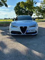 Alfa Romeo Stelvio 2.2 Diesel 16V 154kW Veloce AT8-Q4 V... - Alfa Romeo: Veloce
