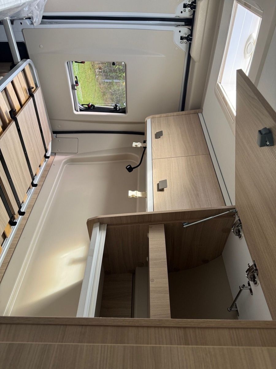 Fahrzeugabbildung Forster Livin Up FV599EBL Solar,Markise,RK