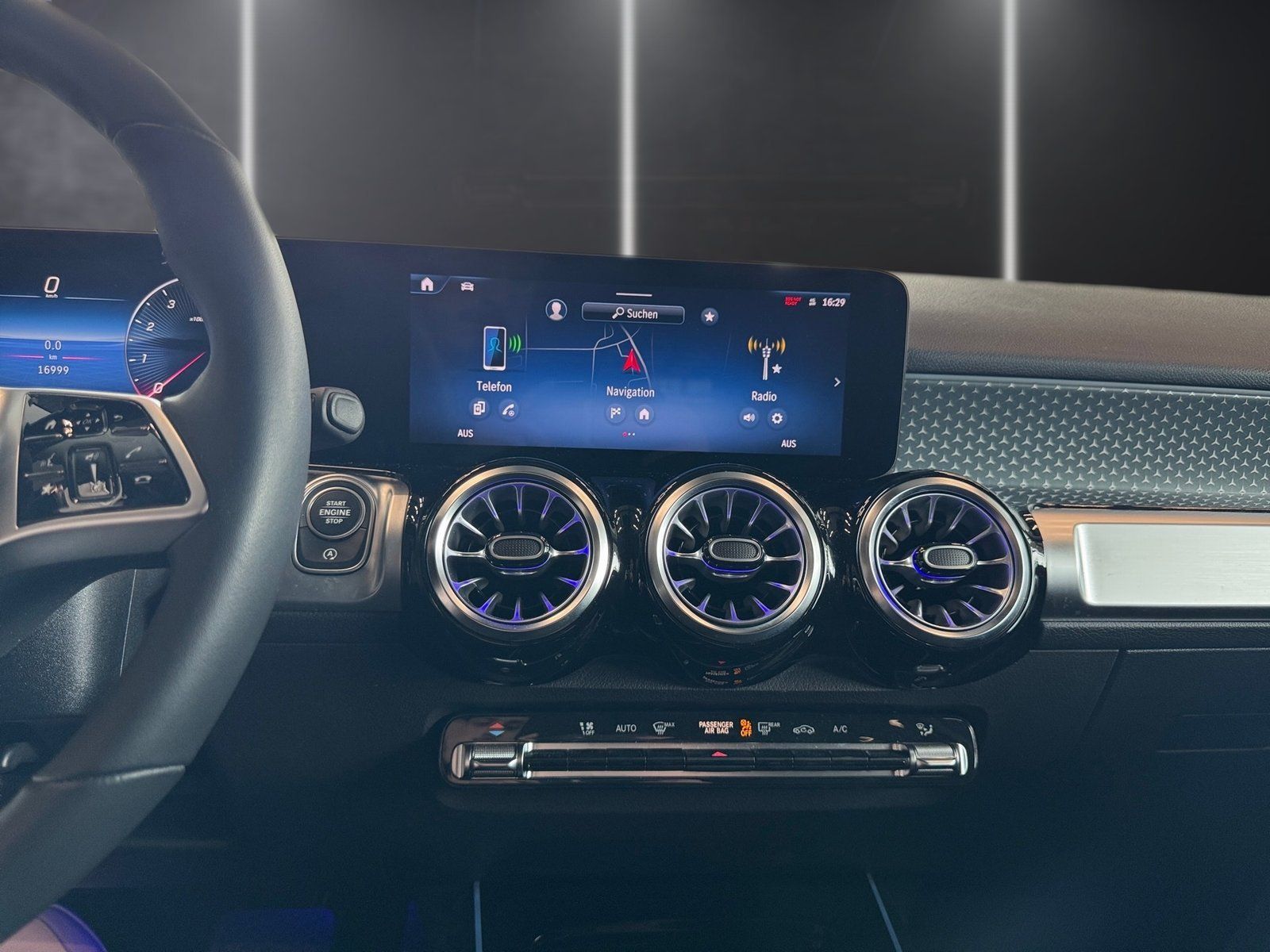 Fahrzeugabbildung Mercedes-Benz GLB 200 Progressive*AHK*Kamera*Night*Easy-Pack*