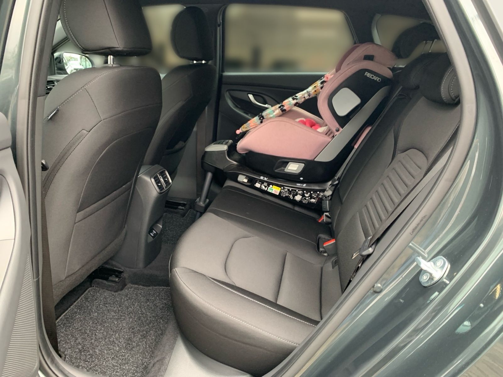 Fahrzeugabbildung Hyundai i30 Kombi 1.0 T-GDI 7-DCT Advantage Navi LED