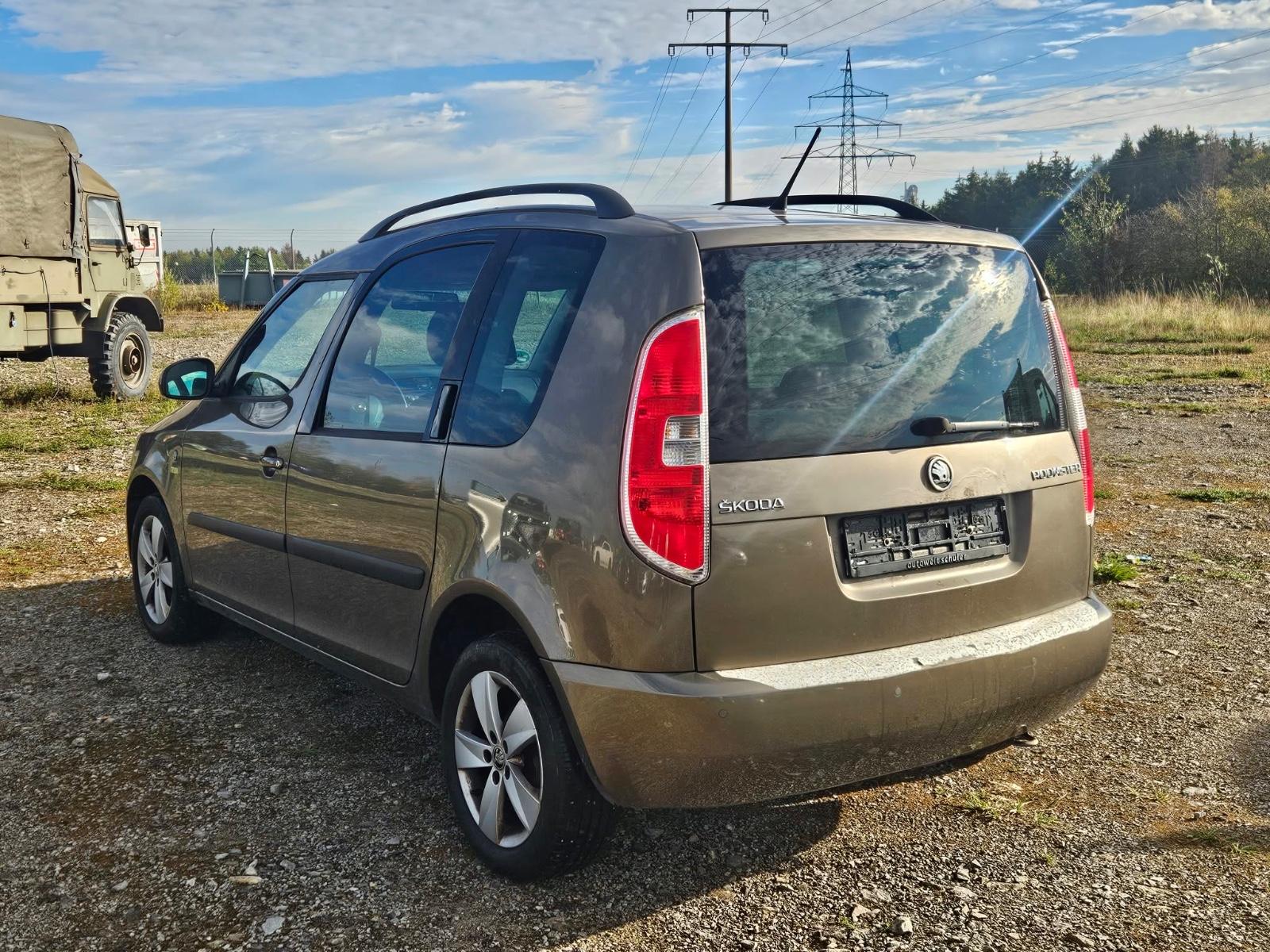 Skoda Roomster 2013 — photo 7