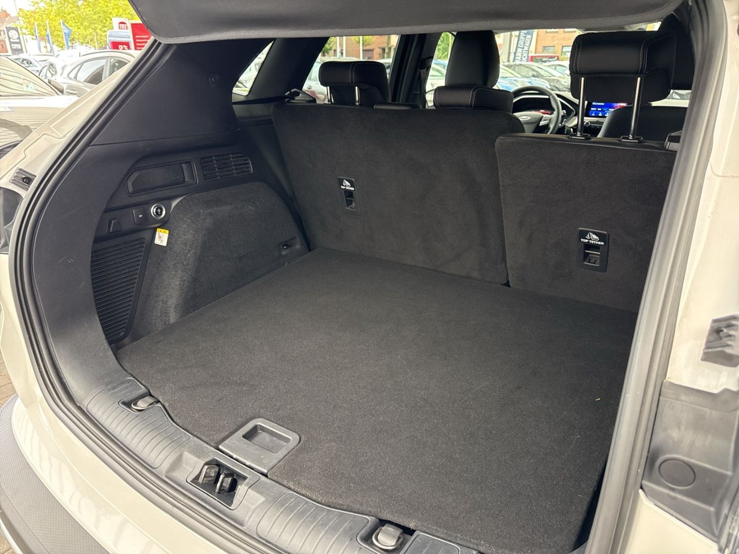 Fahrzeugabbildung Ford Kuga Hybrid Titanium X AWD/AHK/LED/HUD/TWA/Bang