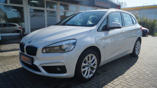 BMW Active Tourer 225 xe Advantage Neuwertig