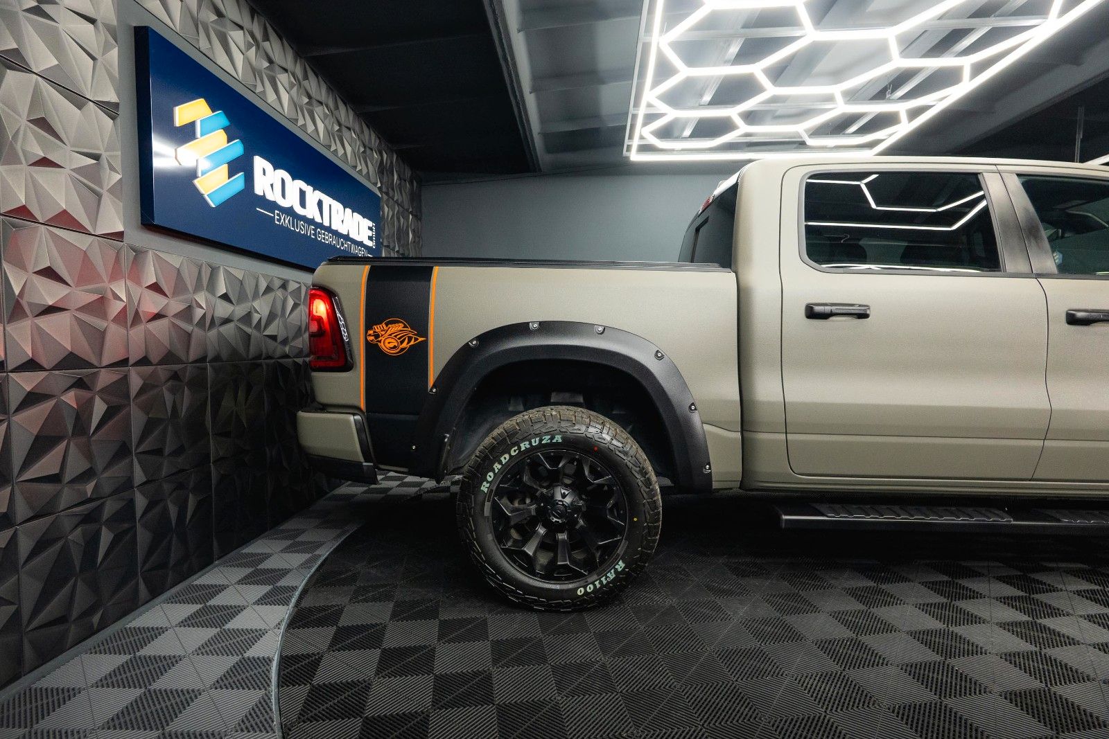 Fahrzeugabbildung Dodge RAM 3.0 MY 25 TWIN TURBO Offroad RAPTOR ACC 19%