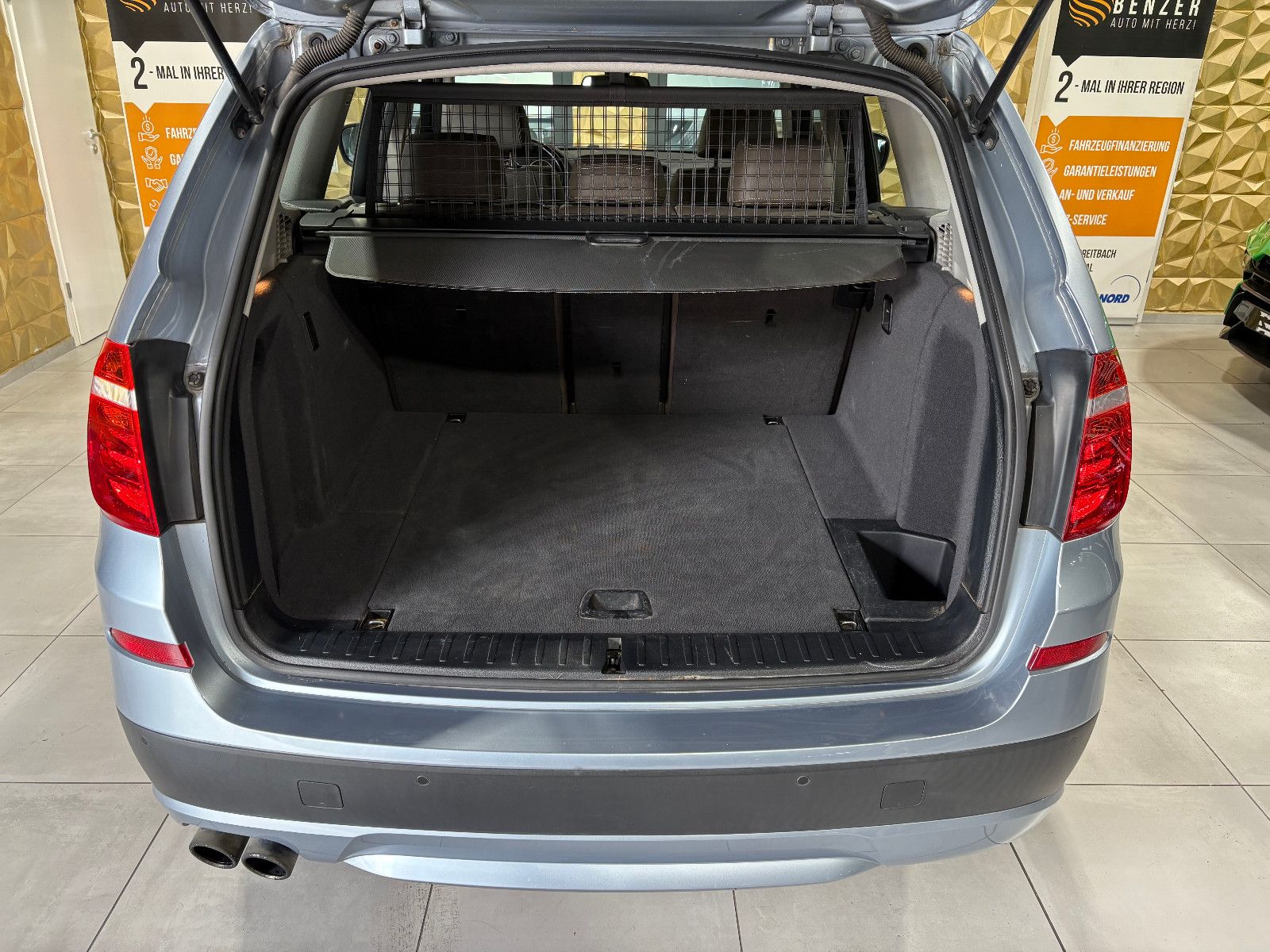 Fahrzeugabbildung BMW X3 xDrive 30 d/TEMPOMAT/SHZ/PDC/KLIMA/VOLLEDER