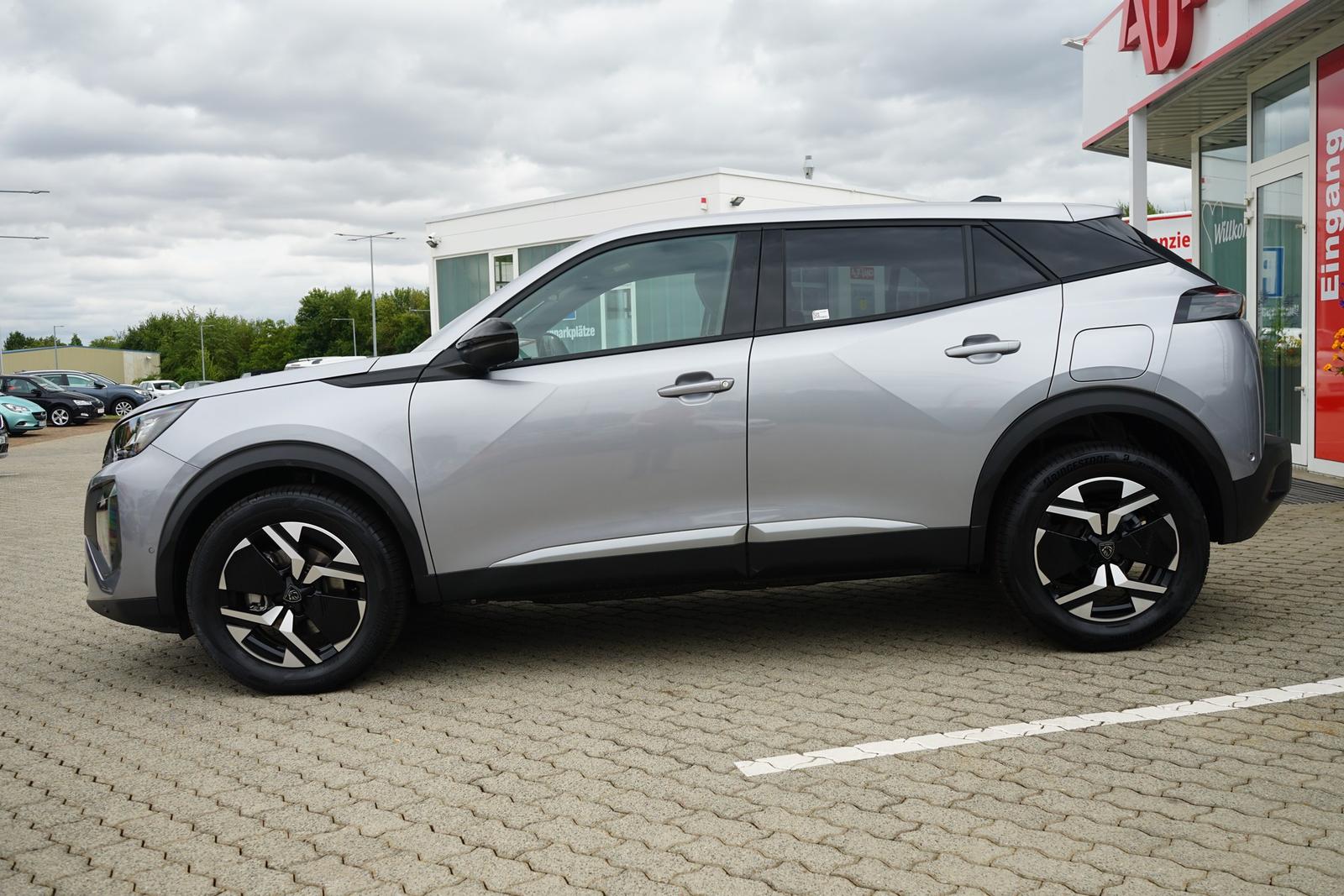 Peugeot 2008 PureTech 145 Aut. LED ACC Navi 360°