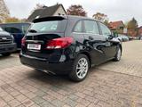 Mercedes-Benz B 200 B -Klasse 7G-DCT Klima*NAVI*SHZ*AHK - Mercedes-Benz D Klasse