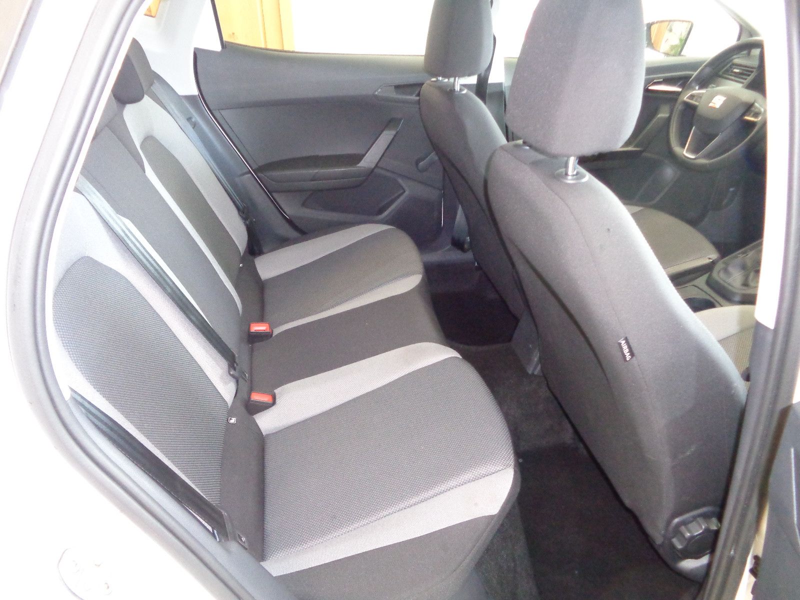 Fahrzeugabbildung SEAT Ibiza 1.0 TGI 66kW / NAVI / KLIMA /