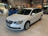 Skoda Superb Combi Exclusive Navi Xenon PDC GRA 17" - Skoda Superb mit Diesel-Antrieb: Exclusive