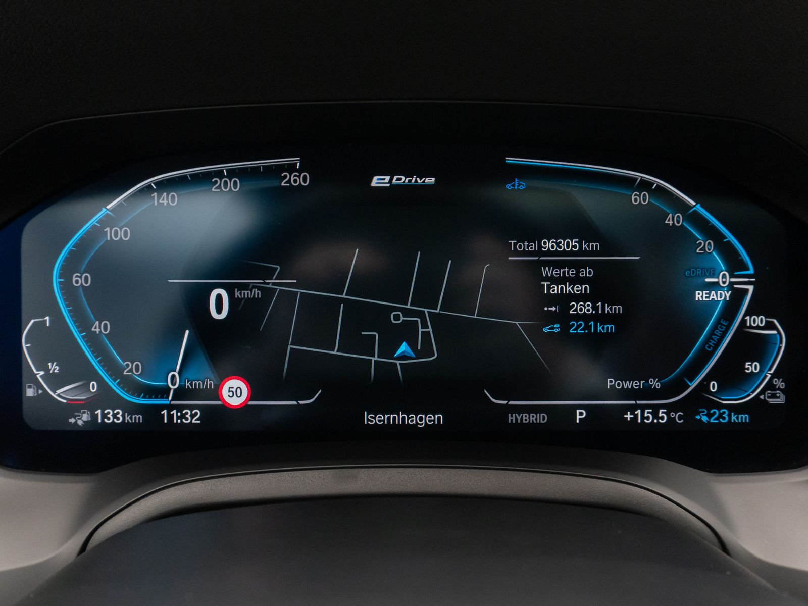 Fahrzeugabbildung BMW 330e xD M Sport Kamera DAB Laser HUD Panoram 19"