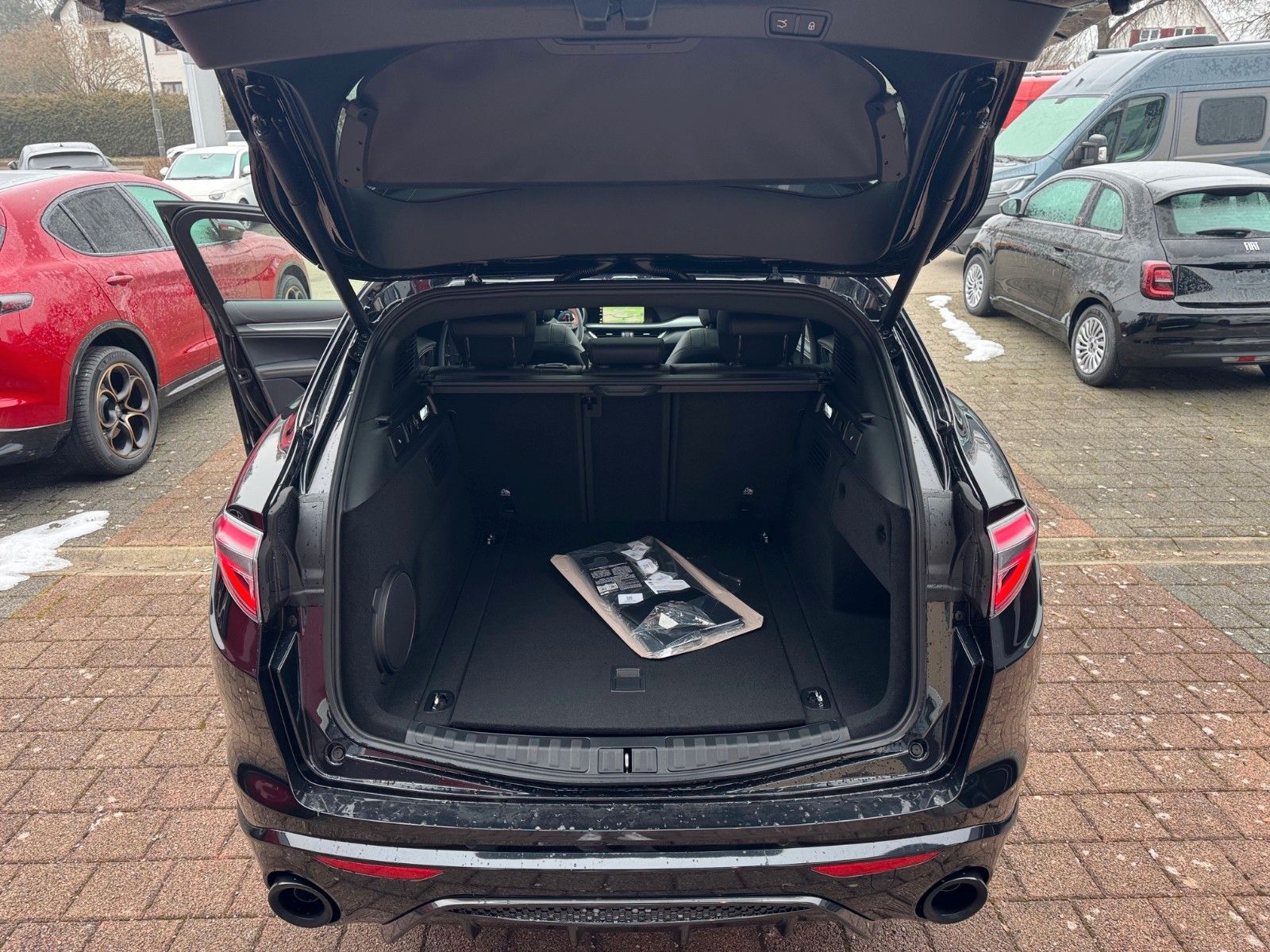 Fahrzeugabbildung Alfa Romeo Stelvio INTENSA 2.2 Diesel 210 PS Q4 NAVI PANORA