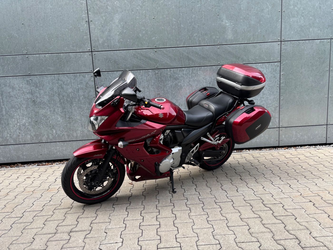 Fahrzeugabbildung Suzuki GSF 1250 SA Bandit Seitenkoffer Topcase