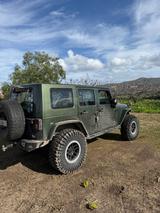 Jeep Wrangler 5.7 hemi with 8 speed  - Jeep aus 2007