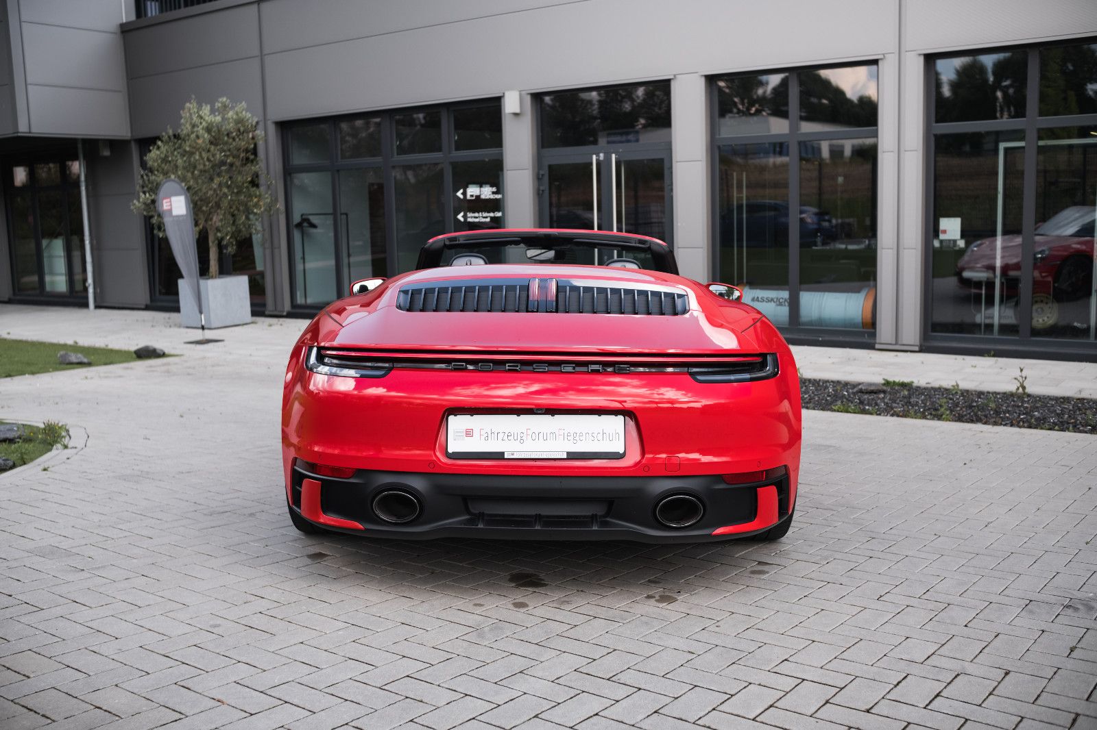 Fahrzeugabbildung Porsche 911/992 Carrera S-Sportabgas-Sp.DesignPaket-LED