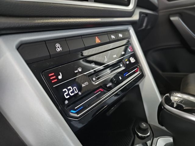 Fahrzeugabbildung Volkswagen T-Roc 1.5 TSI DSG Goal NAVI STANDHZ ACC SHZ LM17