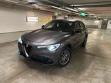 Alfa Romeo Stelvio 2.2 Diesel 16V 140W Super AT8-Q4 Super - Alfa Romeo Stelvio Gebrauchtwagen in München