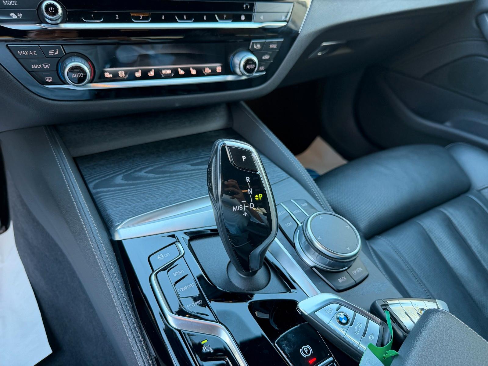 BMW 530d xDrive M Sport HEADUP/AHK/LASER/MEMORY/360°