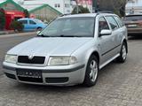 Skoda Octavia Combi 1.9 TDI 81kW Elegance - Skoda Octavia: 81 Kw