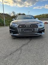 Audi S4 3.0 TFSI tiptronic quattro - - Audi S4 mit Benzin-Antrieb: Limousine, 3.0