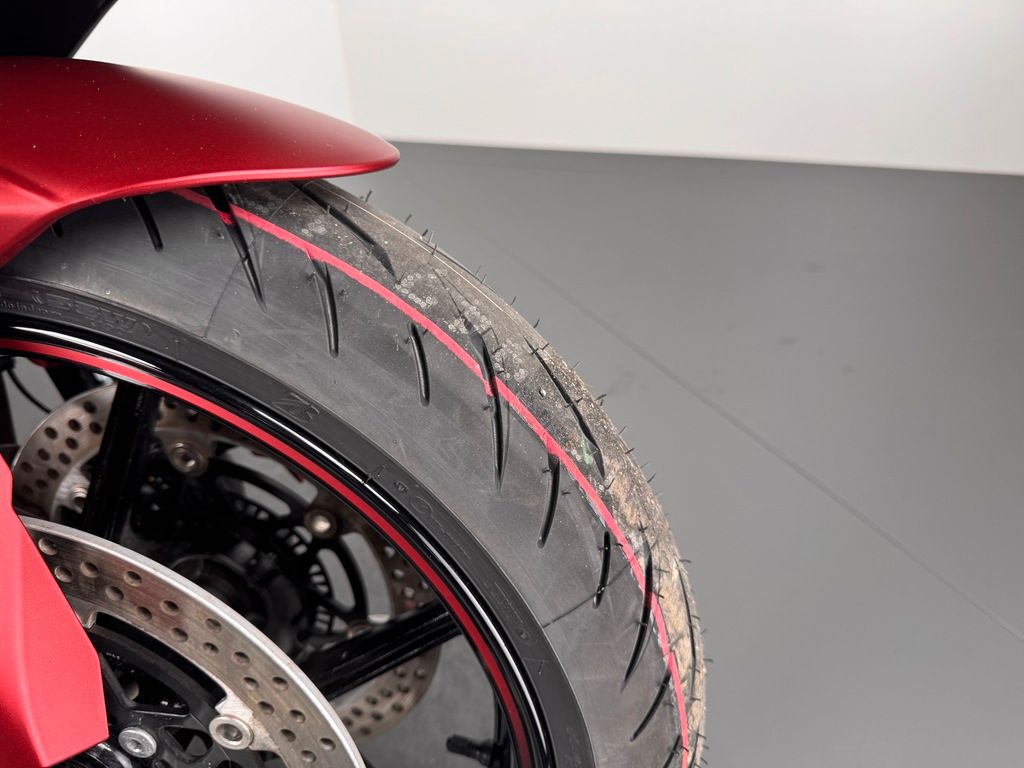 Fahrzeugabbildung Kawasaki NINJA 1000 SX PERFORMANCE *1. HAND *SERVICE NEU