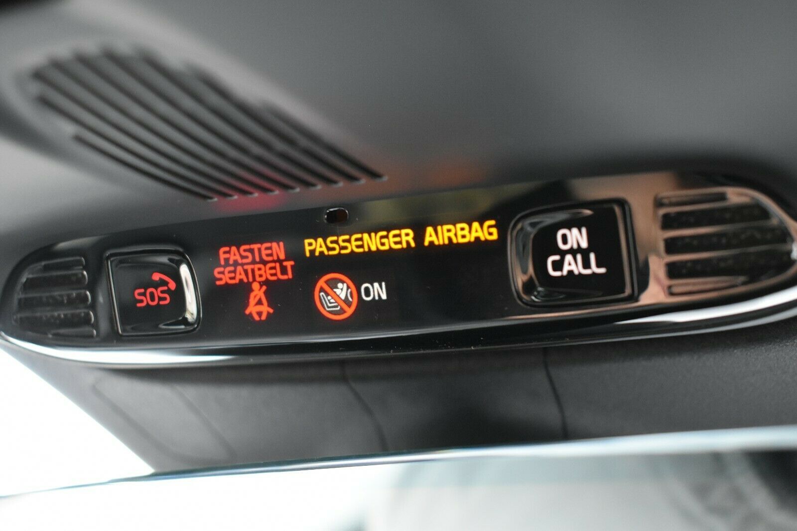 Fahrzeugabbildung Volvo XC60 T8 Twin Engine AWD R-Design*AHK*LUFT*Navi*