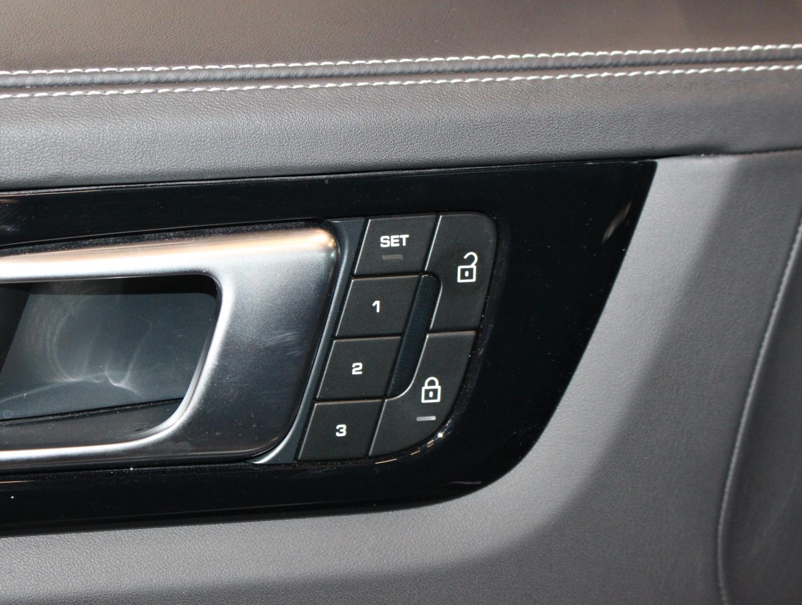 Porsche Cayenne Turbo SportDesign-Paket|Carbon|PSCB|PDCC