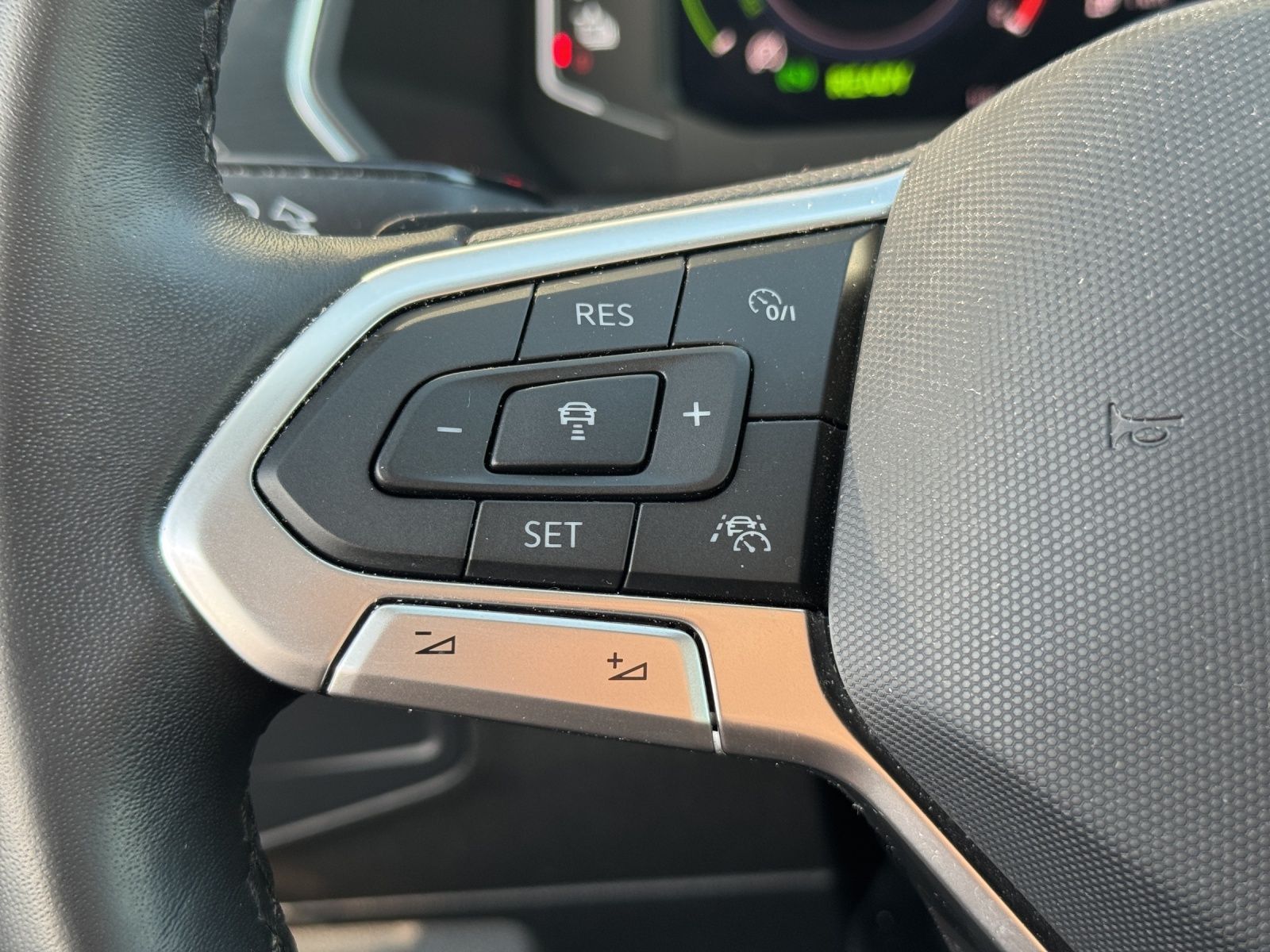 Volkswagen Tiguan - Bild 16