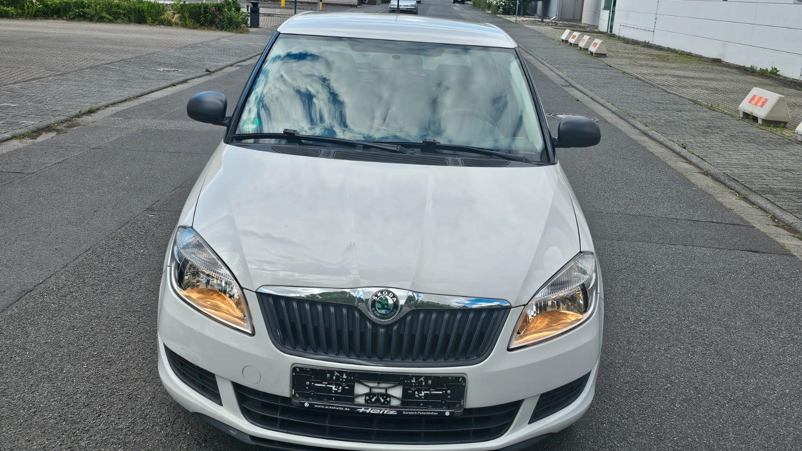 Skoda Fabia Cool Edition  1  HAND  86129   * 1/28