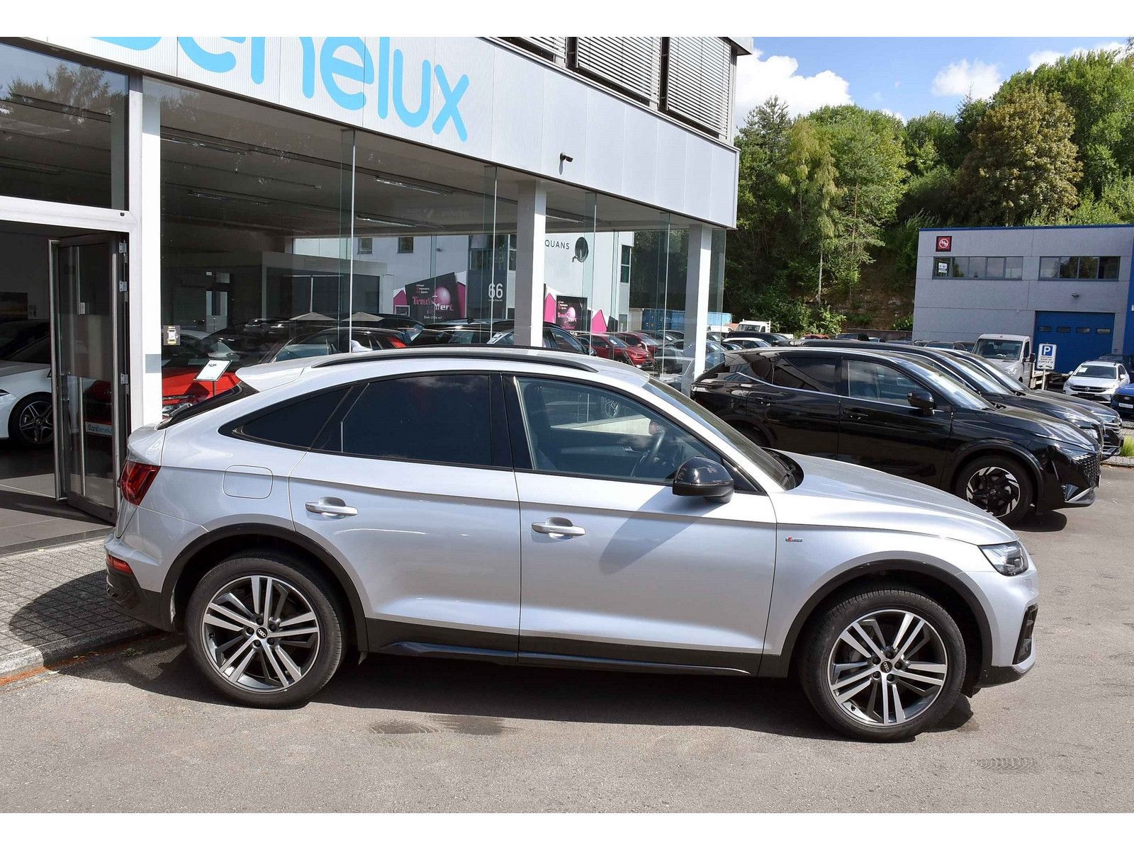 Audi Q5 Sportback 55 TFSIe Quattro S-Line ACC AHK  imagem 3