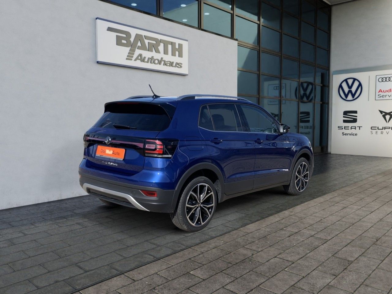 Fahrzeugabbildung Volkswagen T-Cross 1.0 TSI Style DSG+NAVI+ACC+RÜCKFAHRK+LED